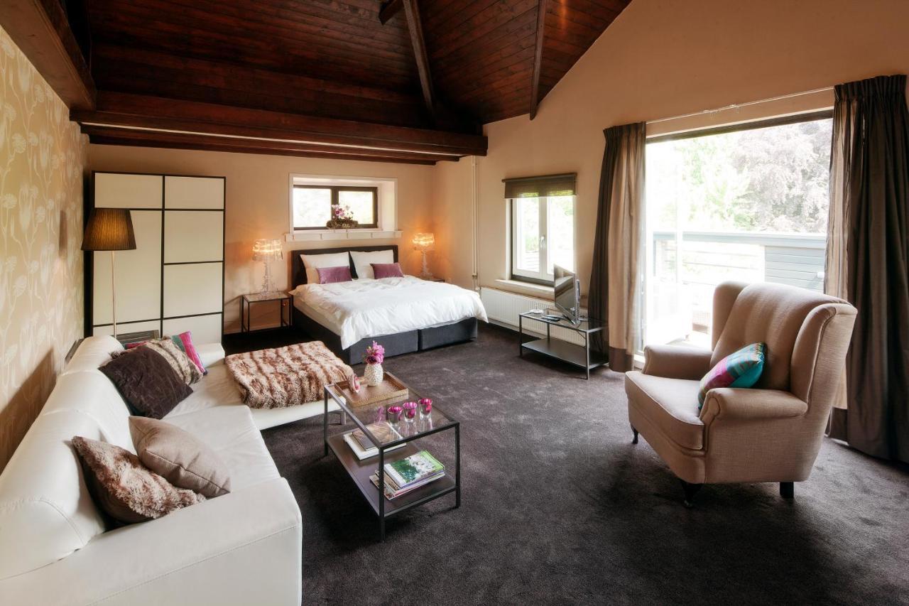 Aubergine Logeren & Dineren Bed & Breakfast Тегелен Стая снимка